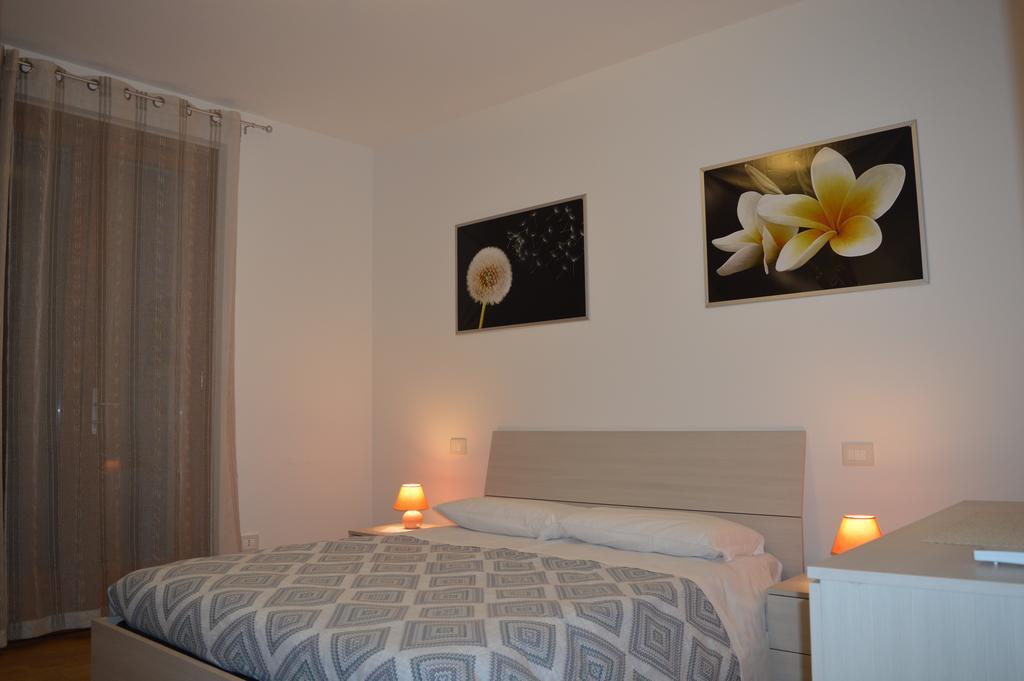 Residence Boschetti Manerba del Garda Zimmer foto
